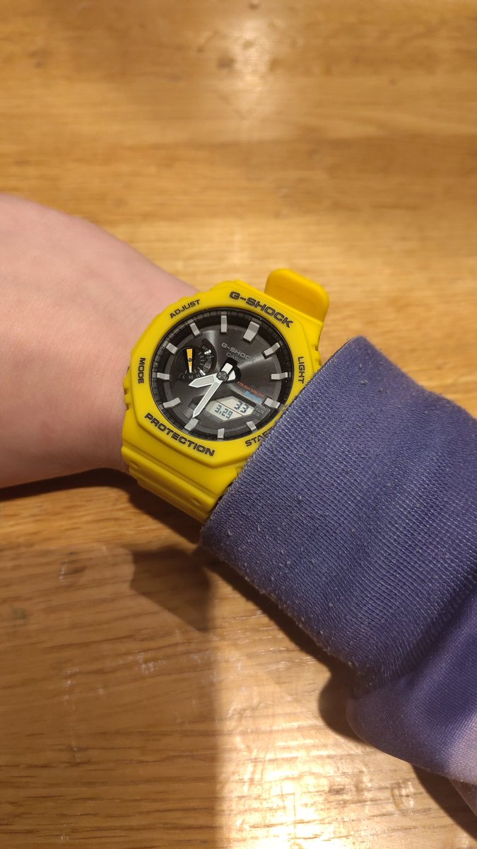H145D3's tweet photo. Bought this watch also today in Aachen🥰 ADAC helicopter Yellow😍 https://t.co/nouU7n7sqZ