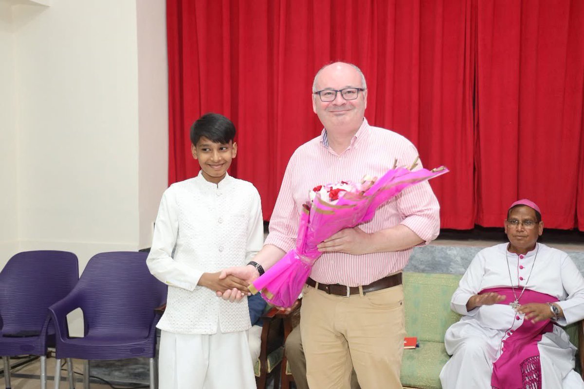 Michael Kelly ن tweet media