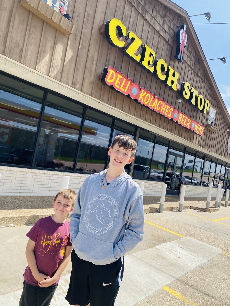 HiltonCooper's tweet photo. Raising them up right. π€ #Texas #CzechStop https://t.co/ZlVqKe2Q8T