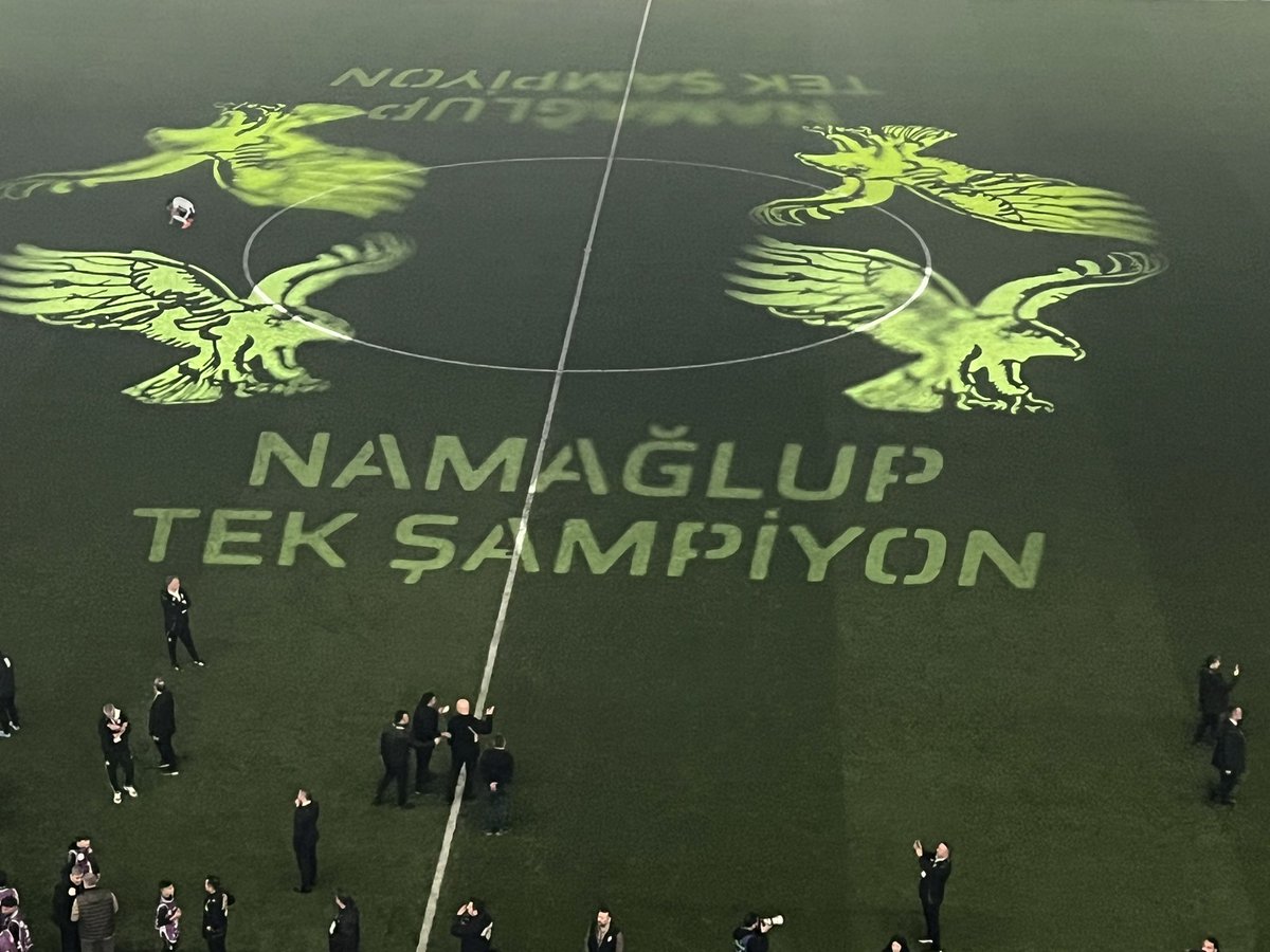 AliAydin77's tweet photo. TÜRKİYE  CUMHURİYETİ topraklarında NAMAĞLUP TEK ŞAMPİYON BEŞİKTAŞTIR...

SİNCE 1903
🦅🦅🦅 https://t.co/o5ERxgPHLI
