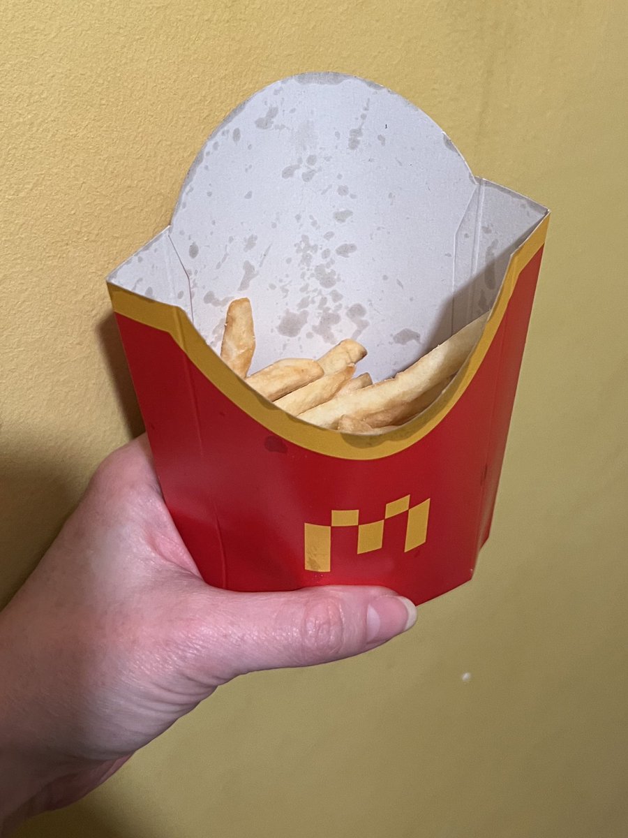 Just got home from <a href="/McDonaldsUK/">McDonald's UK</a> drive through, this is my “large” fries (they’ve not fallen out into the bag