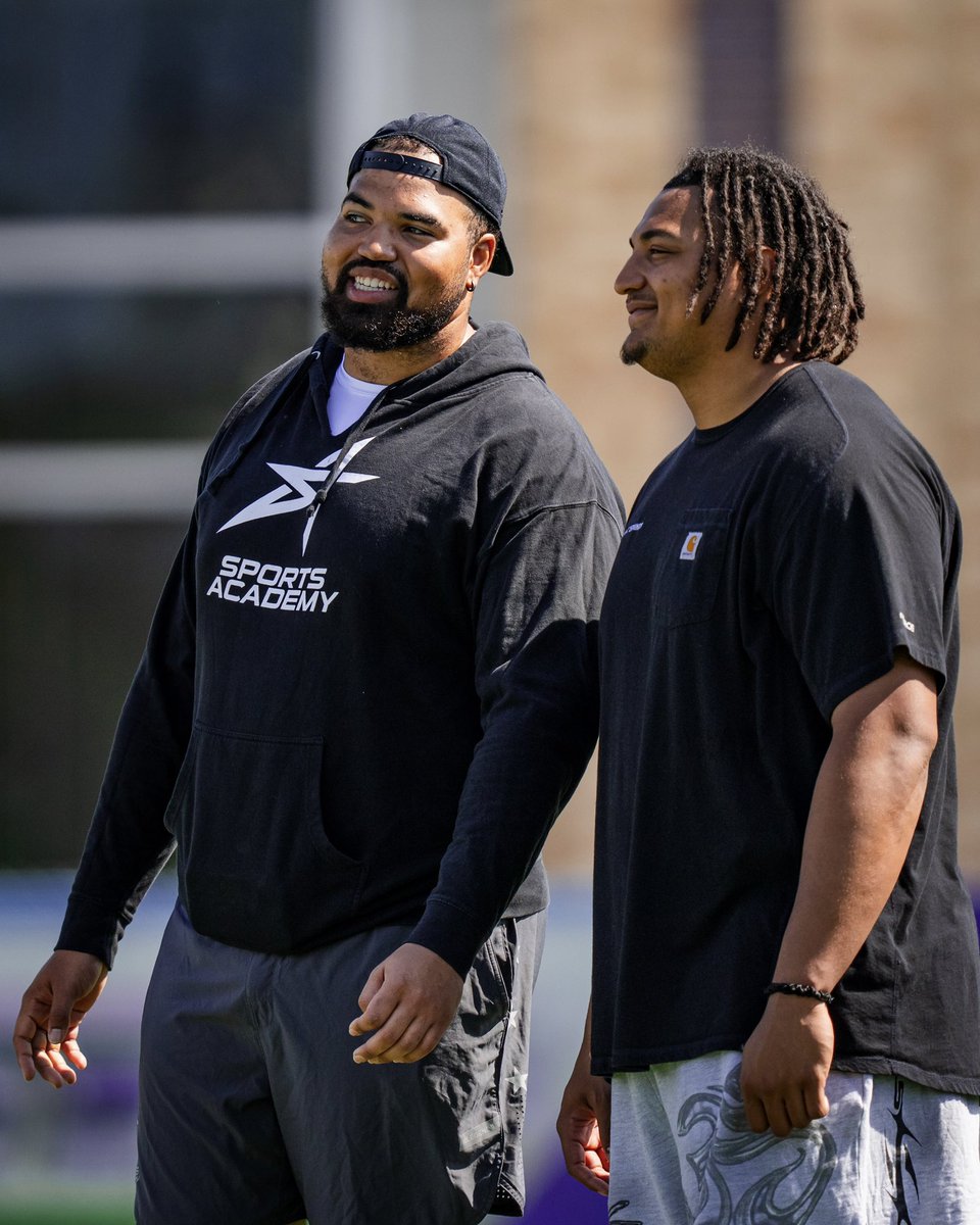 TCUFootball's tweet photo. The boys are back in town! #ProFrogs https://t.co/81lx34CGR3