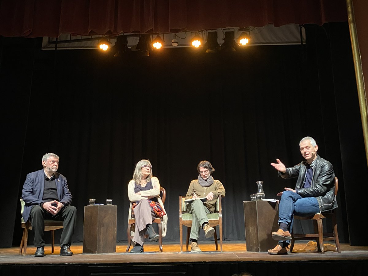 Avui, al Lletrescena de Teià, parlant de llegats i tradicions teatrals amb Xavier Albertí (<a href="/xalbertig/">xavier albertí</a>), Raül Garrigasait (<a href="/rgsait/">Raül Garrigasait</a>) i Anna Maluquer (<a href="/madamemalu/">Anna Maluquer</a>).