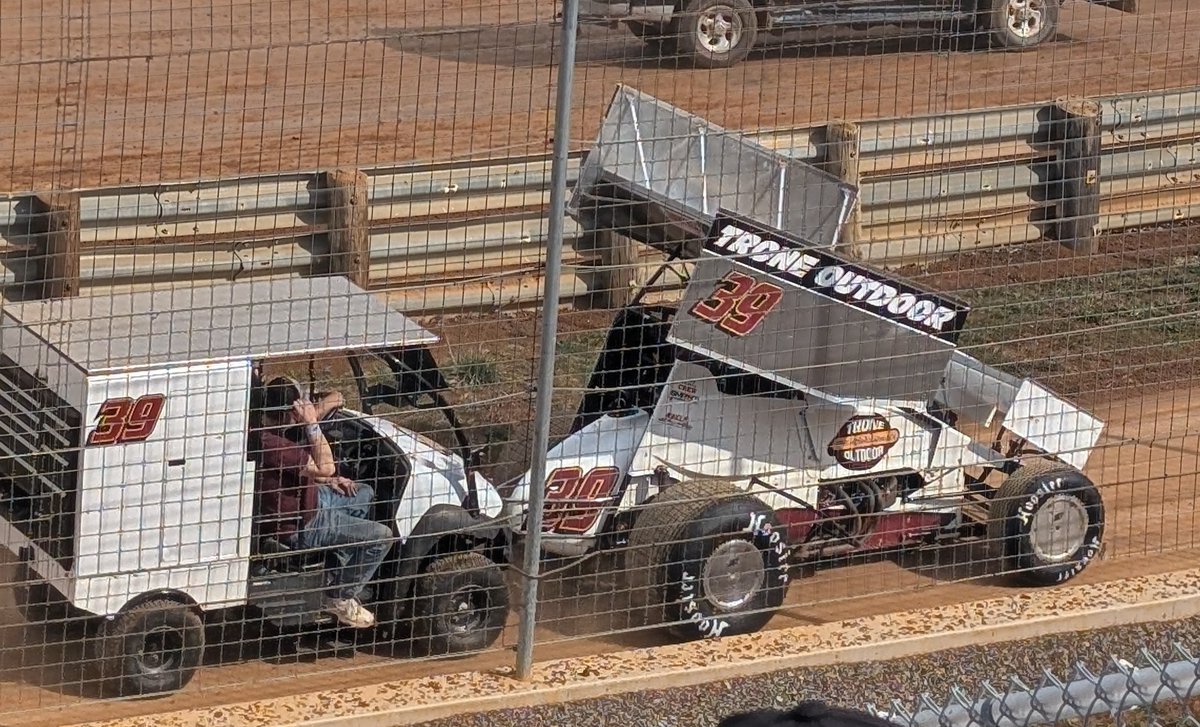 .<a href="/LyntonJeffrey/">Lynton Jeffrey</a> takes the John Trone #39 to staging for 410 Sprint Car warmups <a href="/PortRoyalSpdway/">Port Royal Speedway #SpeedPalace</a>