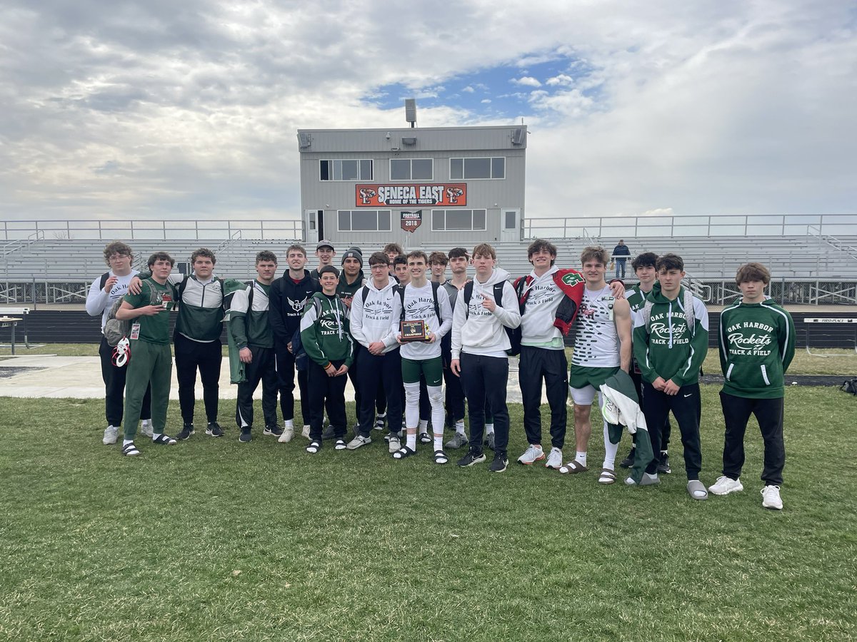 OHHSmensTF's tweet image. Great job Rockets! Seneca East Champions.