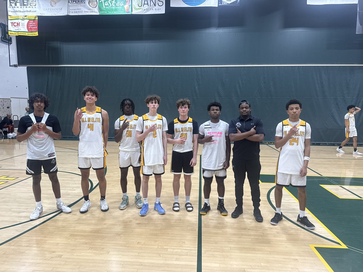 coachsmartin310's tweet photo. All In Elite UA 17U LA Premier undefeated today at the @aog_events Rose Bowl. All LA 17U teams undefeated. Coach Uche doing a fantastic job.

ALL IN @RyanSilver1 @allineliteua https://t.co/ZJsoq2kY3B