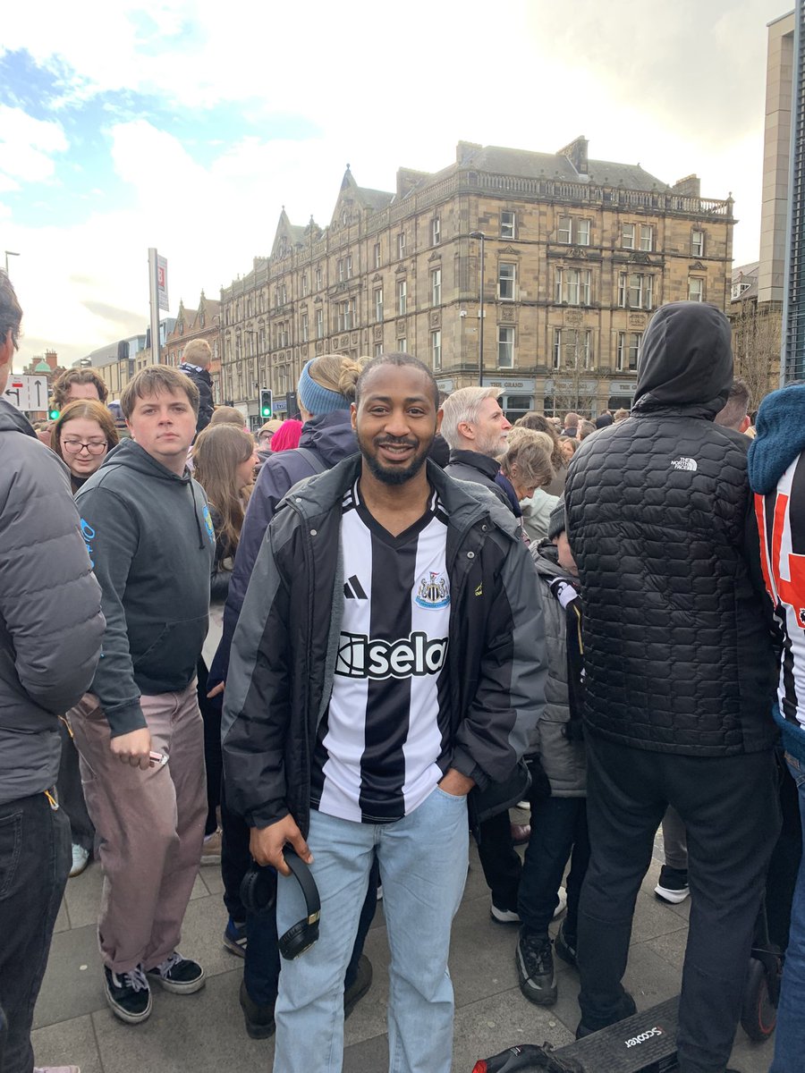 OkoMadamEssen's tweet image. #ToonArmy #HowayTheLads #wedontdoquiet #NUFC 🏆 
@NUFC @Carabao_Cup @NIUKCommunity