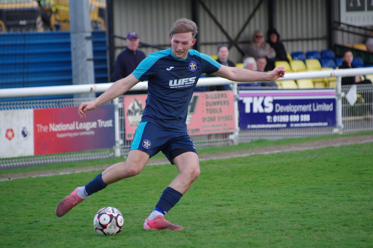 RayleighFootie's tweet image. A few photos📸 as Rayleigh Town beat May & Baker 5-2 with a superb hattrick🎩 from @RiskLewis to go unbeaten in March congrats to all the team👏👏 bring on Tuesday👊
@RayleighTownFC1 @NonLeagueCrowd @NonLeagueUK_