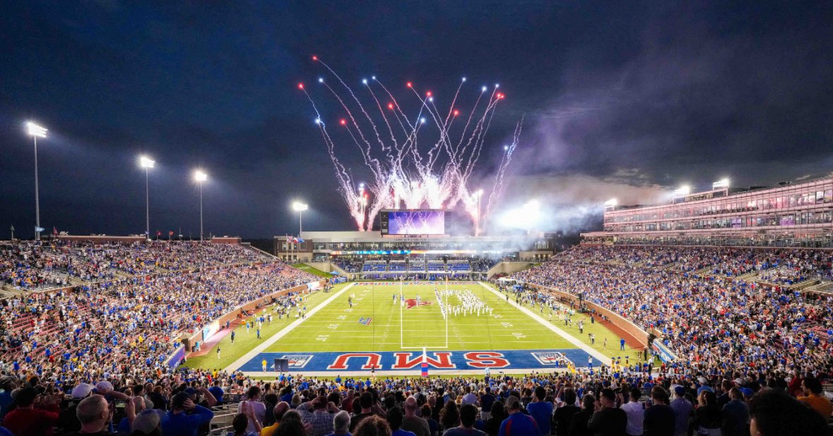 JakeBaker_50's tweet photo. I will be at SMU  April 5th for spring practice! Thank you for the invite @CoachBain58 
@GarinJustice @JR_Sandlin @SMUFB https://t.co/eqciJkG4Nb