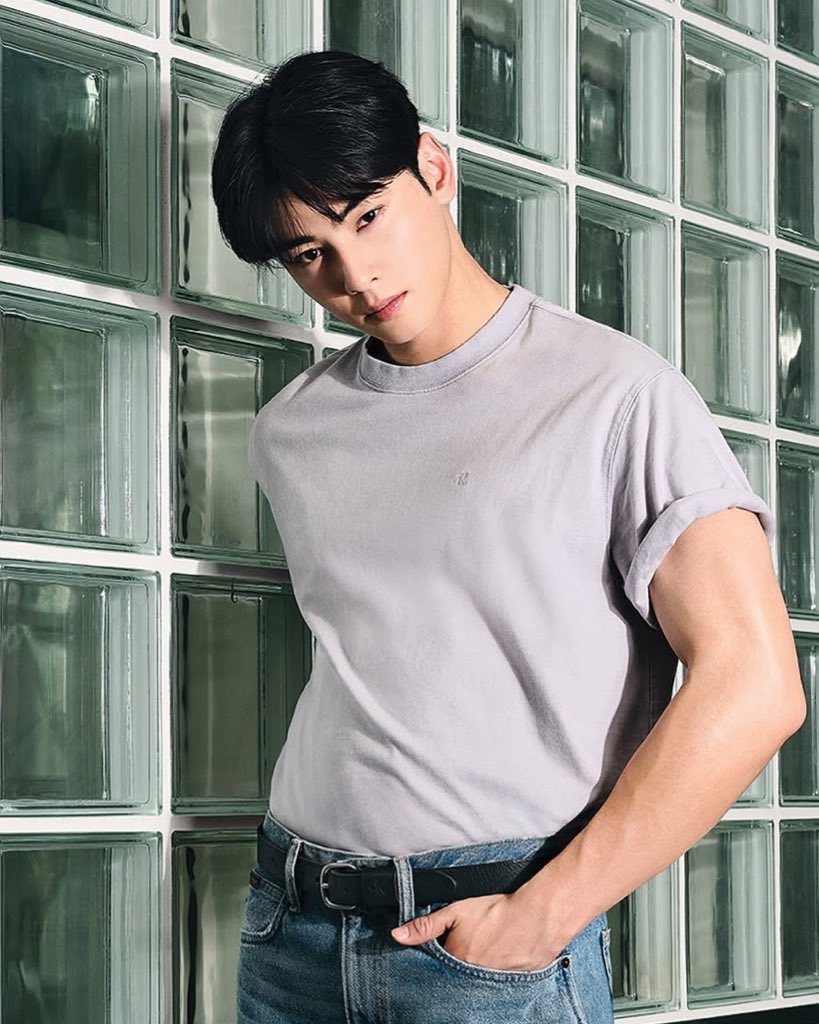 EVERYONE SAY HAPPY BIRTHDAY CHA EUNWOO