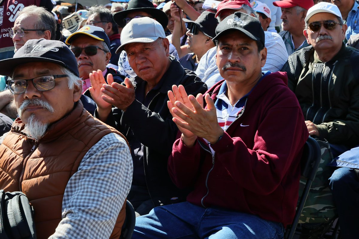 julioc_moreno's tweet photo. ¡Nuestra Jefa de Gobierno, @ClaraBrugadaM, continúa apoyando a quienes más lo necesitan! 

Hoy hizo entrega de apoyos a los beneficiarios del programa “PENSIÓN HOMBRES BIENESTAR DE 60 A 64 AÑOS”, reafirmando su compromiso con el bienestar y la justicia social a favor de tod@s los capitalinos.

#CapitalDeLaTransformación 
#JCM