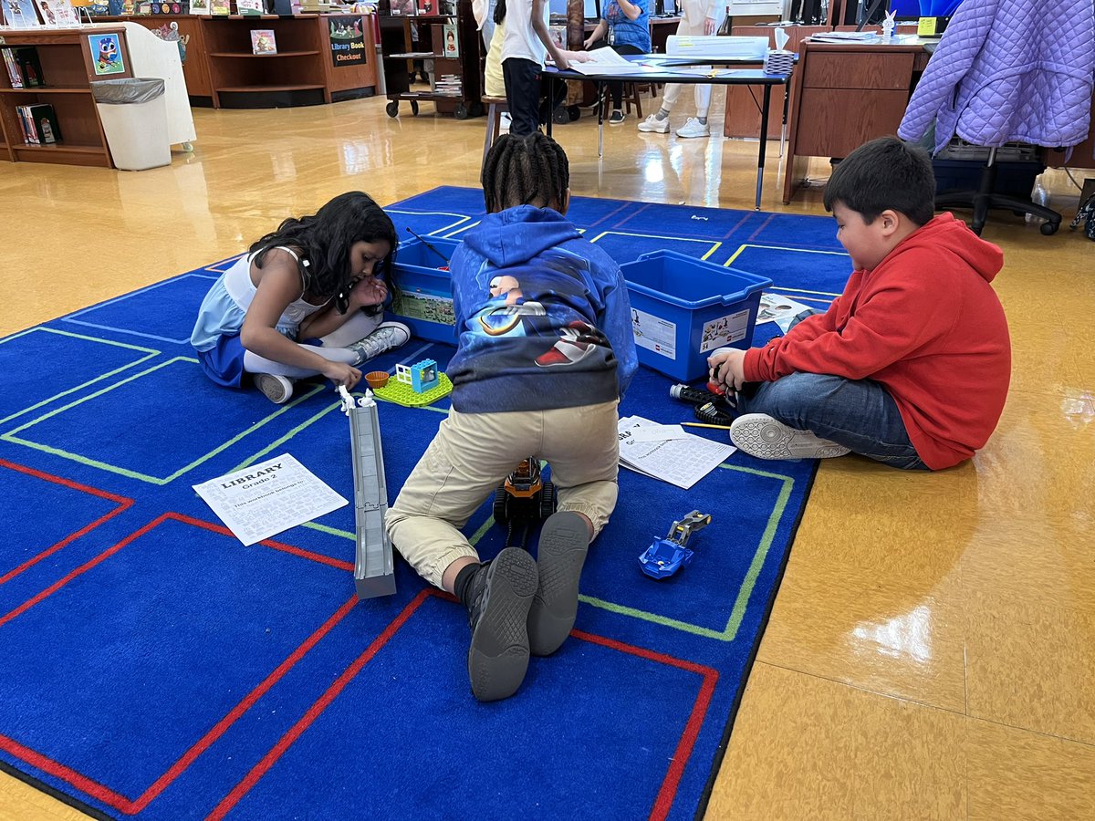 HTH Library/Mrs Osso tweet media