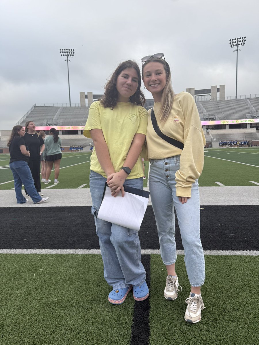 We had the best time at Hope Walk 2025 ✨
Thank you to everyone who came out to support mental health awareness! 

Shout out to Ana for representing us so well today 💛