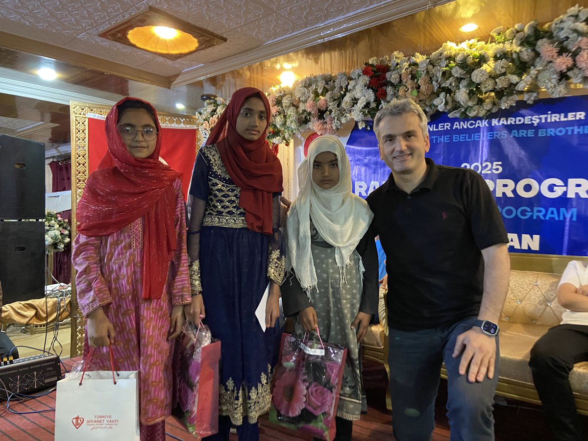 Elhamdülillah 
500 cennet çiçeği ile beraber olduk. Yarışmalar yaptık, hediyeler verdik. #unutursanyetimkalır <a href="/DiyanetVakfi/">Türkiye Diyanet Vakfı</a>