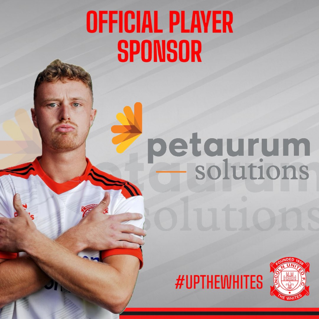 Ell Dye steps up to the spot, and hammers a thunderbolt into the left corner to give us the lead before the break!!

Ell is sponsored by Petaurum Solutions. 

⌚️ 45+1’ | ⚪️ 1-1 🔴 | #UTW