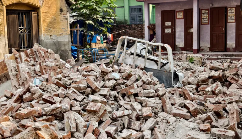 AstuteGaba's tweet photo. The US Geological Survey has estimated the death toll in Myanmar could surpass 10,000.
#Earthquake #Thailand #Bangkok #Mothernature #MyanmarEarthquake #mayanmar #AungBan #ChadchartSittipunt #news #breakingNews https://t.co/SbUAoKyrG7