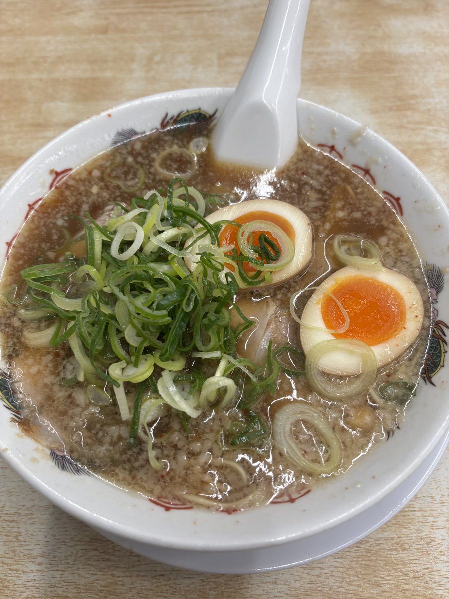 4696pnt's tweet photo. 2年ぶりくらいにラーメン食べた⤴︎⤴︎(来来亭) https://t.co/f4VQcVz3QA