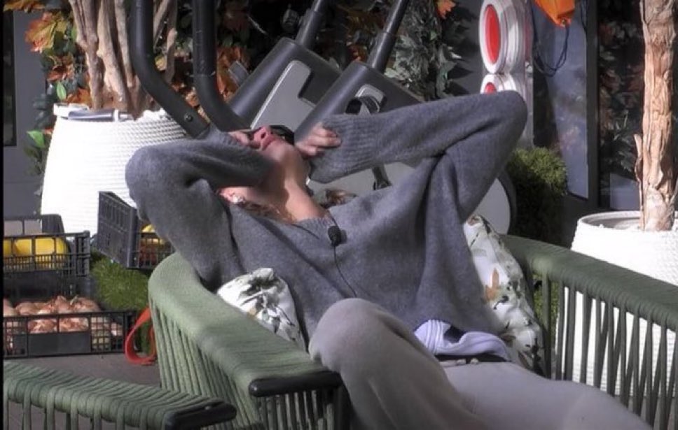 WeWereOnABreak 🦄 tweet media