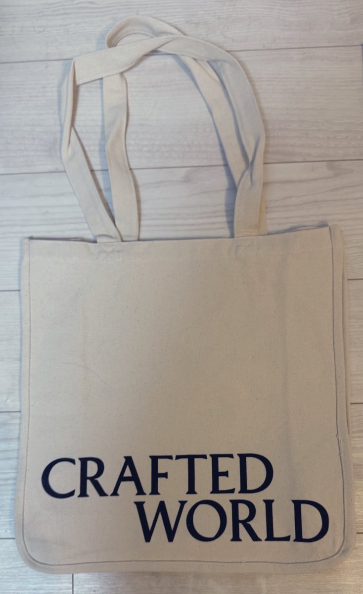 ロエベ クラフテッド・ワールド展 ノベルティのトートバッグはビニール