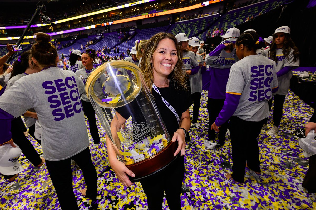 LSU Gymnastics tweet media