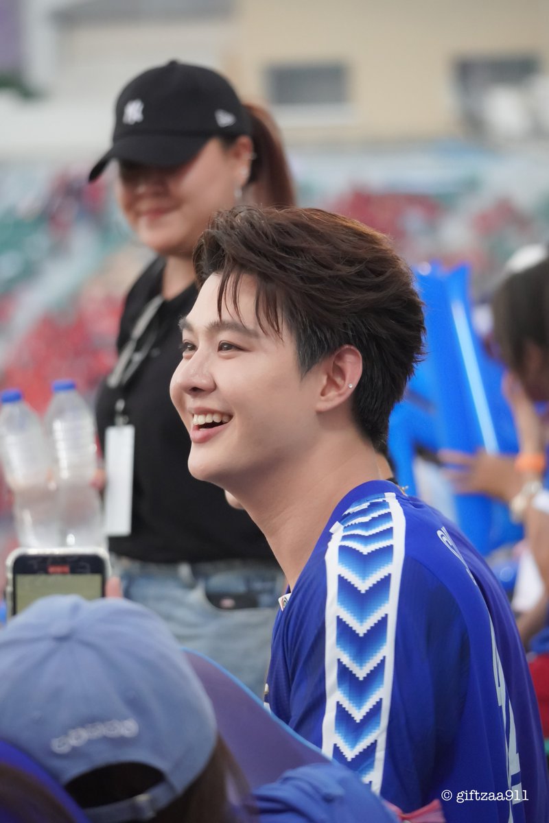 ของฝากจากป้าข้างบ้าน 🫶🏻

#งานบอล55ปีช่อง3xSAINT
#Saint_sup #MingEr