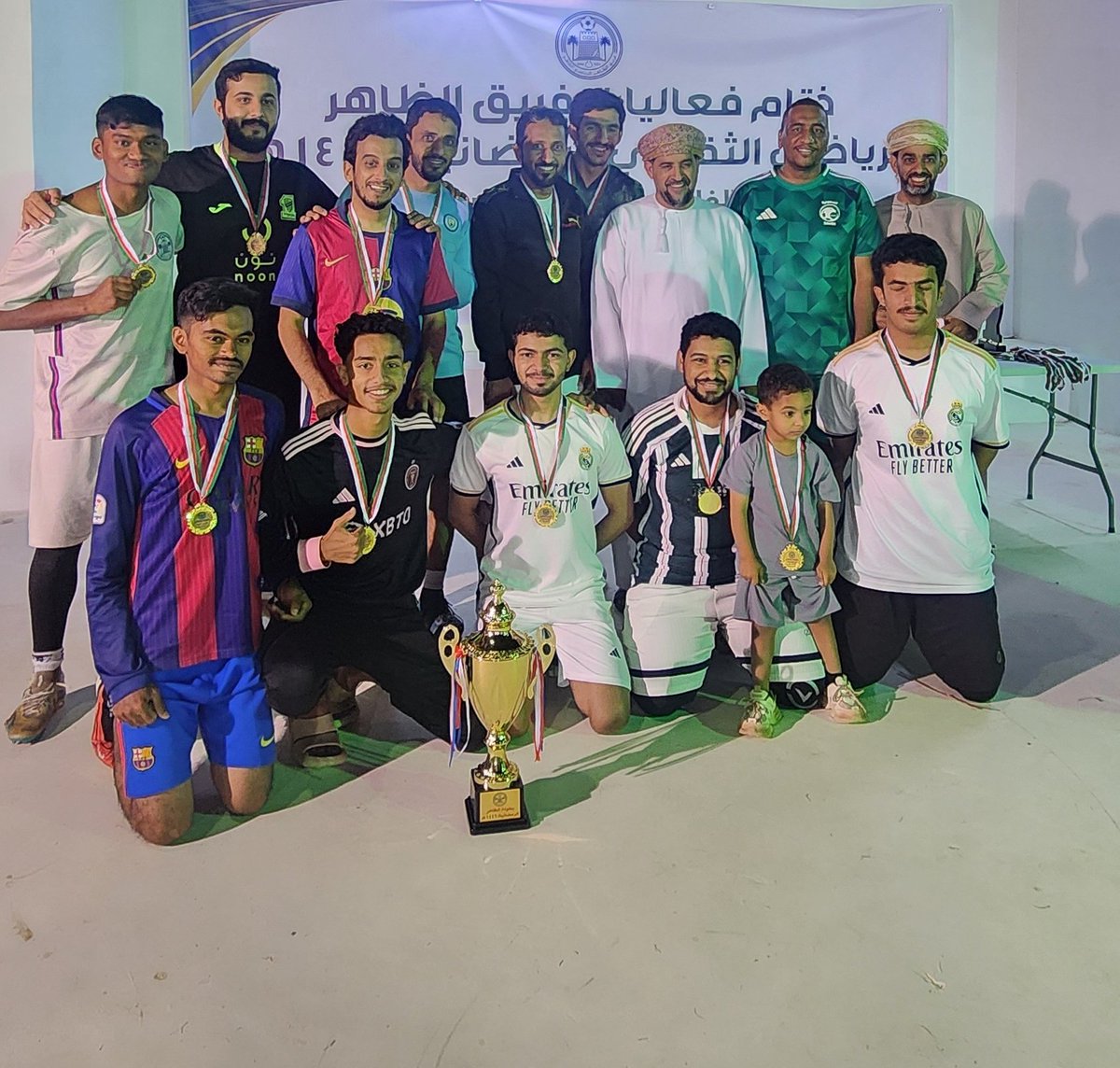 Abdullah Alhajri (@aalhjri) on Twitter photo كل الشكر و التقدير لعضو المجلس البلدي الفاضل محمد بن ناصر الحجري على رعايته الكريمة لختام البطولة الرمضانية بقرية الظاهر وسط أجواء عامرة بالفرح والبهجة .. حضوركم و دعمكم كان له الأثر الكبير في نجاح هذا الحدث وإدخال السرور على الجميع ..
<a href="/mohed_nasir/">محمد بن ناصر الحجري</a> كل الشكر و التقدير لعضو المجلس البلدي الفاضل محمد بن ناصر الحجري على رعايته الكريمة لختام البطولة الرمضانية بقرية الظاهر وسط أجواء عامرة بالفرح والبهجة .. حضوركم و دعمكم كان له الأثر الكبير في نجاح هذا الحدث وإدخال السرور على الجميع ..
<a href="/mohed_nasir/">محمد بن ناصر الحجري</a>