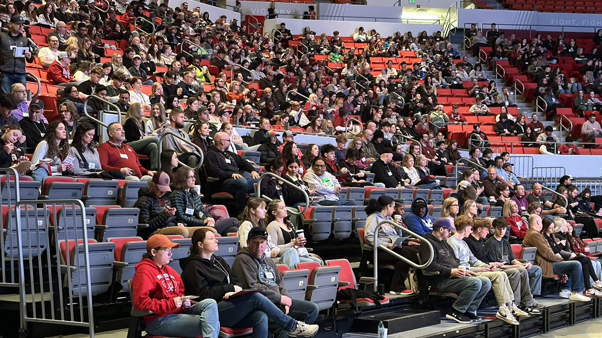 WSUPullman's tweet photo. It’s Experience #WSU Saturday! Today, we’re welcoming 1263 people (544 #FutureCoug students) from: Washington, Arizona, California, Colorado, Hawaii, Idaho, Montana, New Mexico, Nevada, Oregon, Texas, Utah & Wyoming! Learn how you can visit @WSUPullman ➡️
https://t.co/zWUVJbJRDC 🐾#GoCougs