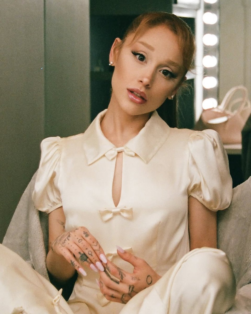 ‘eternal sunshine deluxe: brighter days ahead’ by Ariana Grande debuts with 21.07 million streams from its six new tracks on the global Spotify chart.