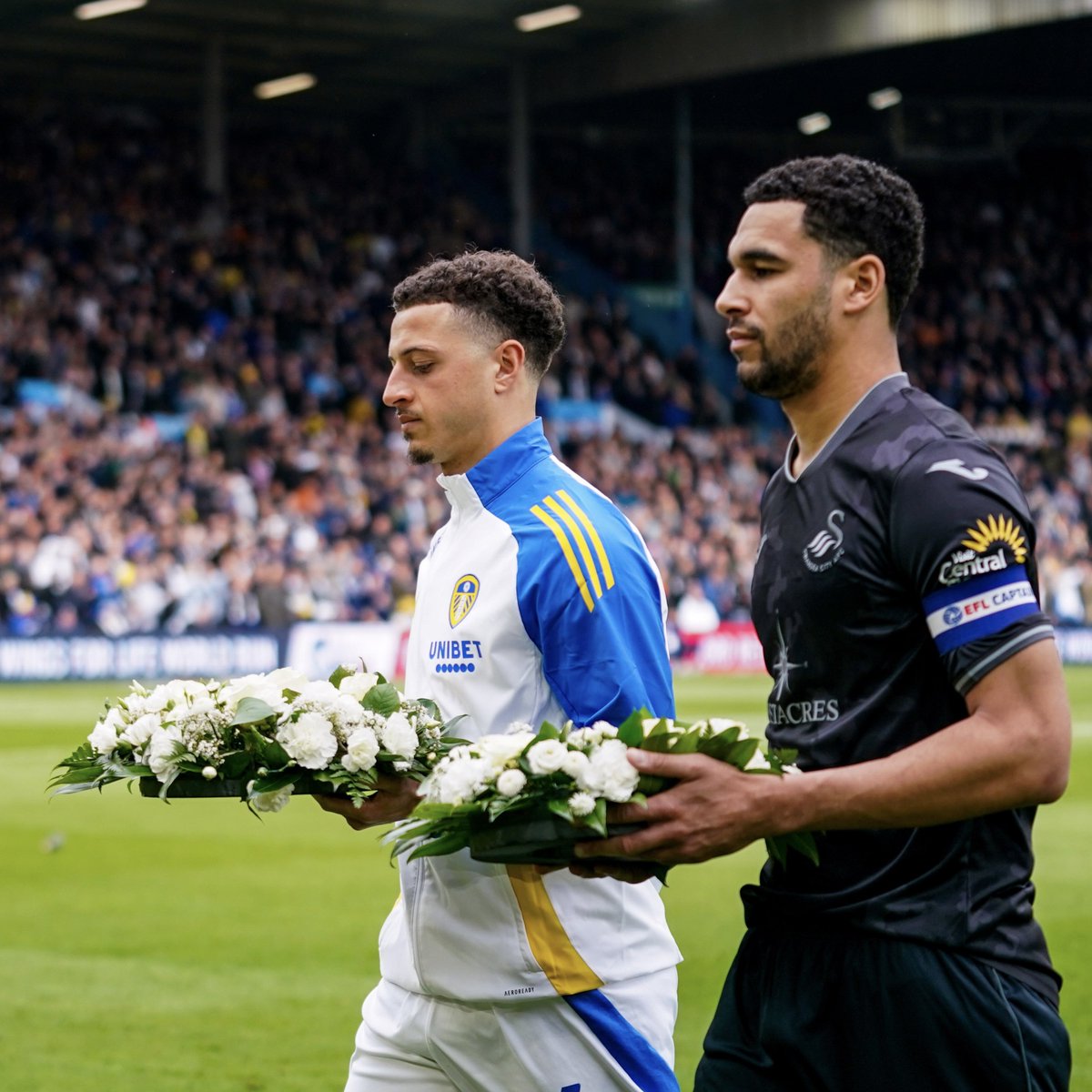 Leeds United tweet media