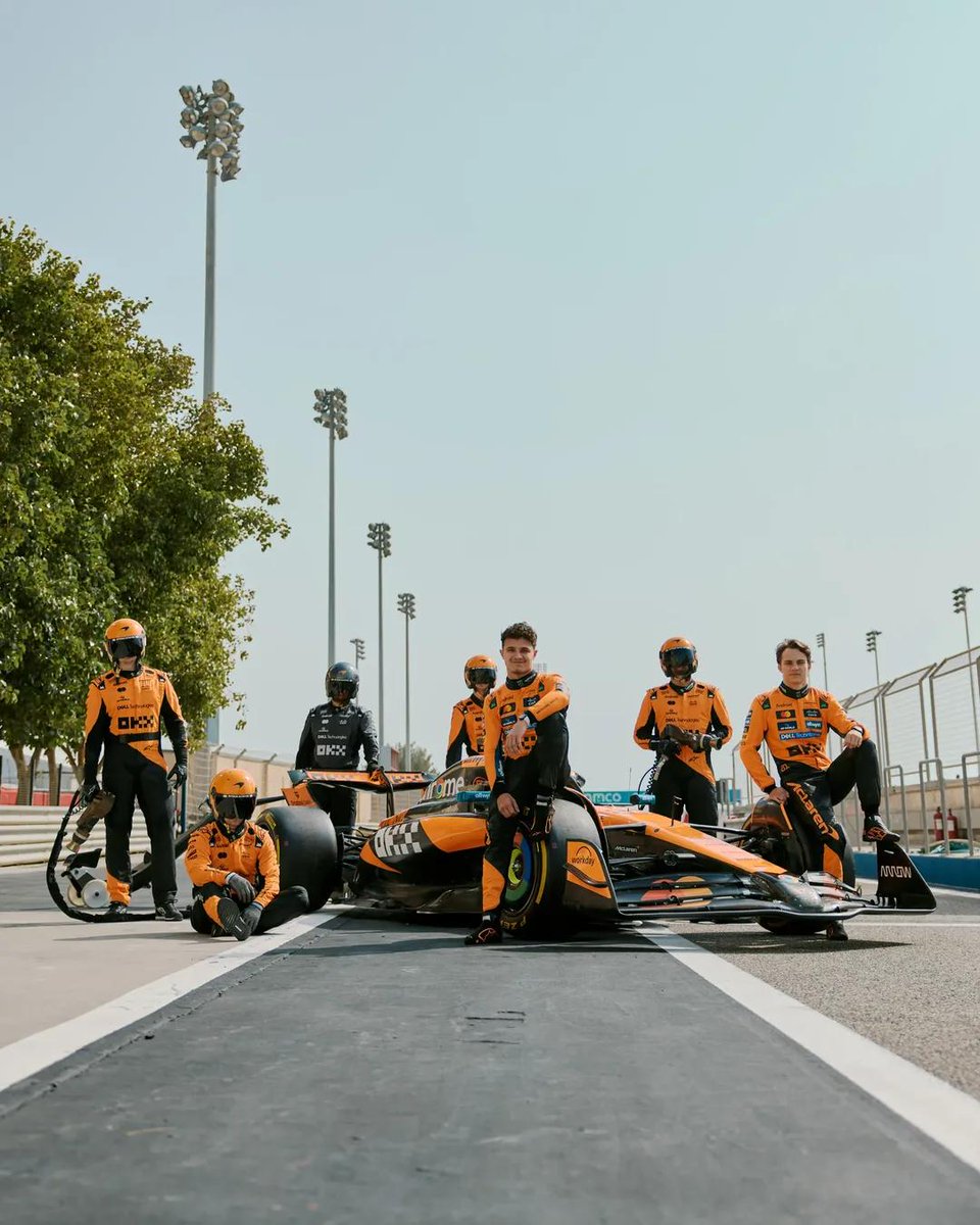 Look at my team they're SERVING 🙂‍↕️