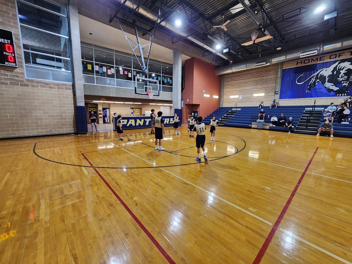 The future of Lopez Basketball is bright, with our 6th Graders having a little round robin this morning! Our 8th Graders coached up some solid groups on the home court. #HUNTASONE <a href="/lopezneisd/">LopezLEADS</a> <a href="/reaganhoops/">Reagan Rattler Hoops</a> <a href="/NEISD/">North East ISD</a> <a href="/NeisdAthletics/">NEISD ATHLETICS</a>