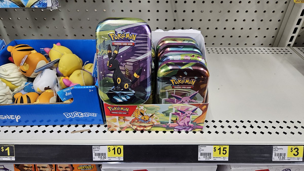 LazardBros's tweet photo. @cardrestocks BOOM!💥 Weekend edition W!
Just found an entire display of Prismatic Evolutions at Dollar General. LET'S GO!
Thanks to the crew for all of the intel! https://t.co/qncLPmRtYk