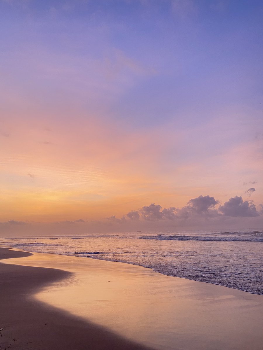 Laboma beach at dawn