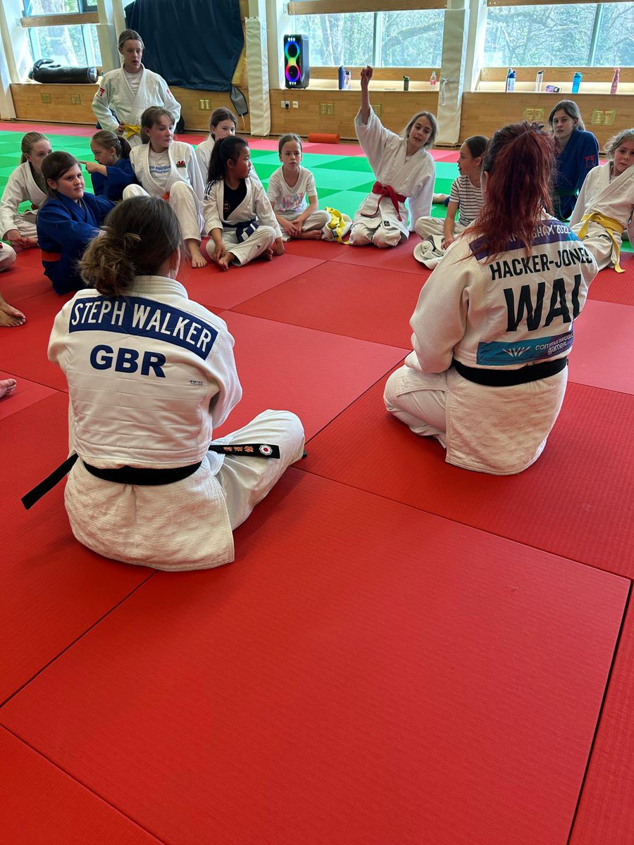 Steph Walker tweet media