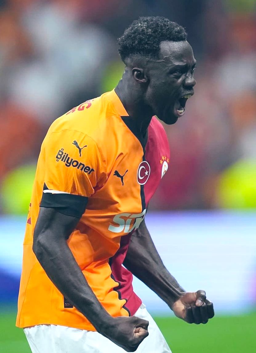 Barış💛❤️🦁 tweet media