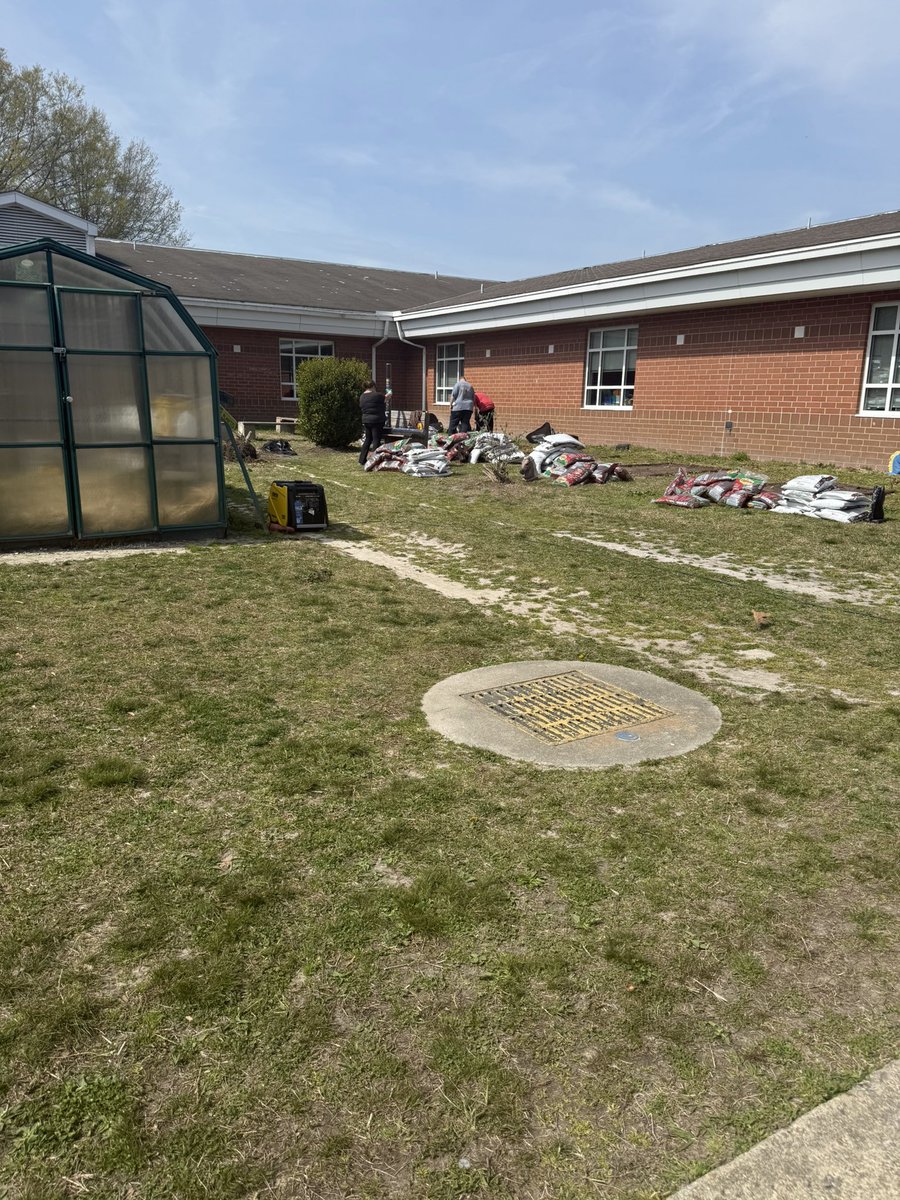 Anne Bianchi Emmons Ed.S.,NBCT (@anne_bianchi) on Twitter photo Our garden area is getting a makeover thanks to our wonderful partners from London Bridge Baptist Church! <a href="/cfescolts/">Christopher Farms</a> <a href="/JoshRingling/">Josh Ringling</a> Our garden area is getting a makeover thanks to our wonderful partners from London Bridge Baptist Church! <a href="/cfescolts/">Christopher Farms</a> <a href="/JoshRingling/">Josh Ringling</a>