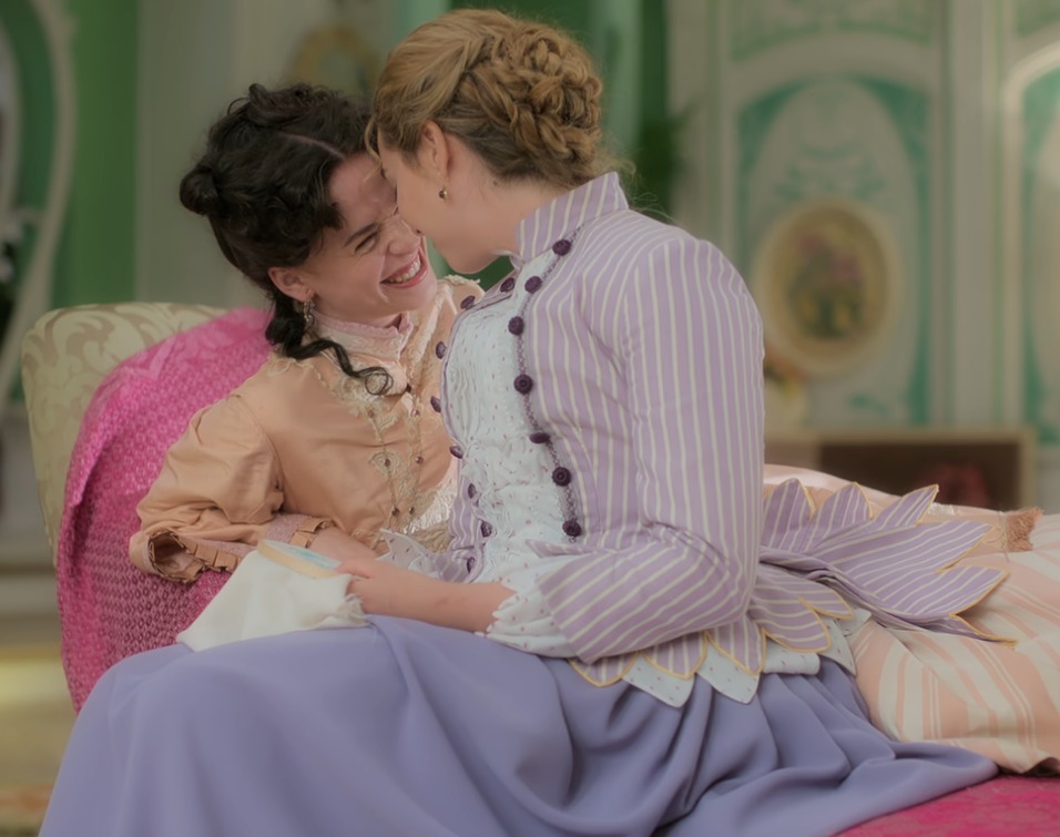 dambembo's tweet image. Josefina&amp;amp;Esther #ManualParaSenoritas