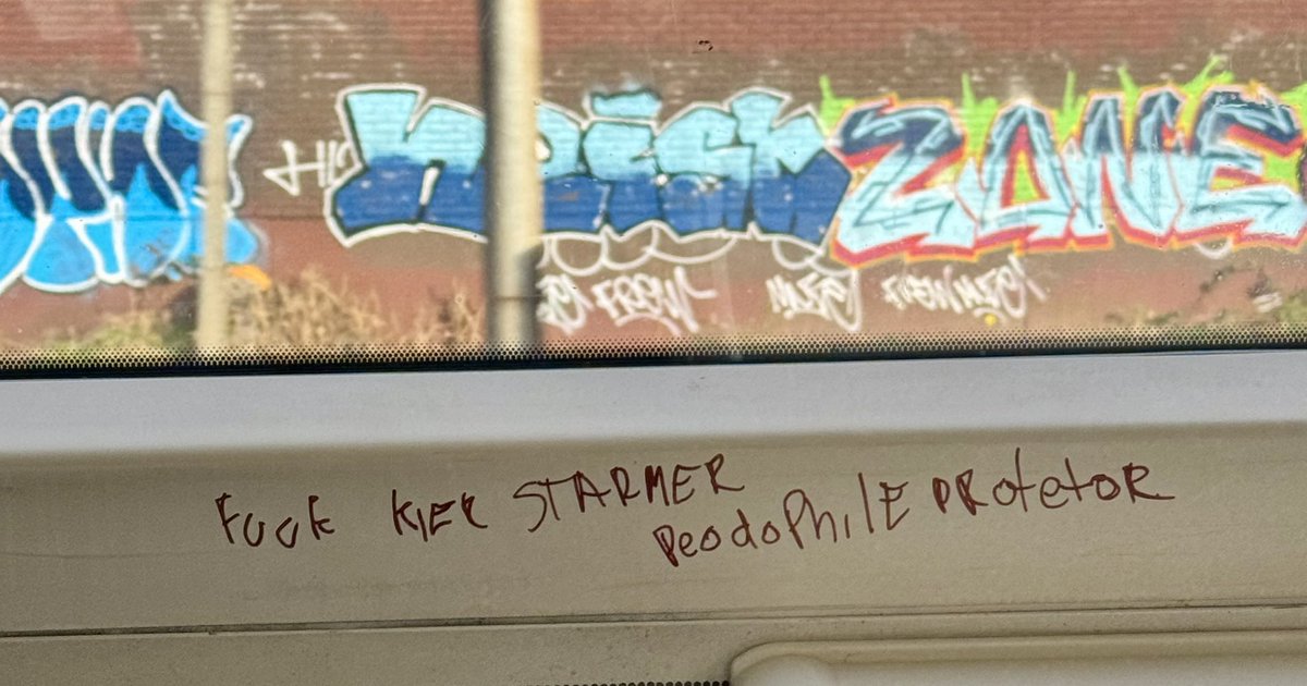 Decent vs rubbish graffiti; if you can’t spell, don’t make even more of a dick out of yourself. 
Although the author may have a point ✍️