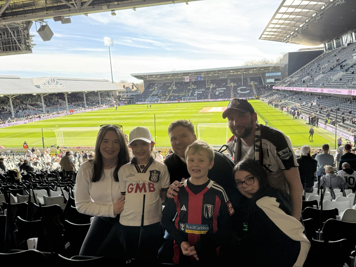 _MissJames_x's tweet photo. ⚫️⚪️❤️ https://t.co/PT2JICZ61j
