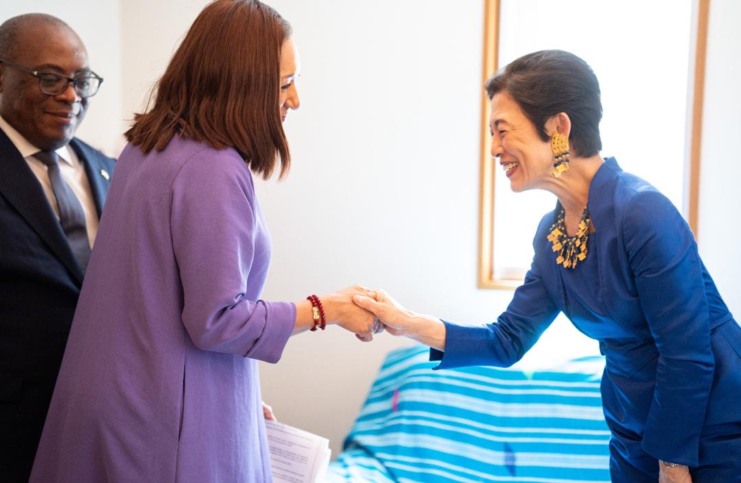 #Société | Coopération culturelle : des objets culturels ivoiriens se trouvant au Palais impérial à Tokyo rétrocédés à la ministre Françoise Remarck

Abidjan, le 28 mars 2025- Deux masques sénoufo, deux statuettes baoulé et deux tableaux, tous des objets culturels d’origine