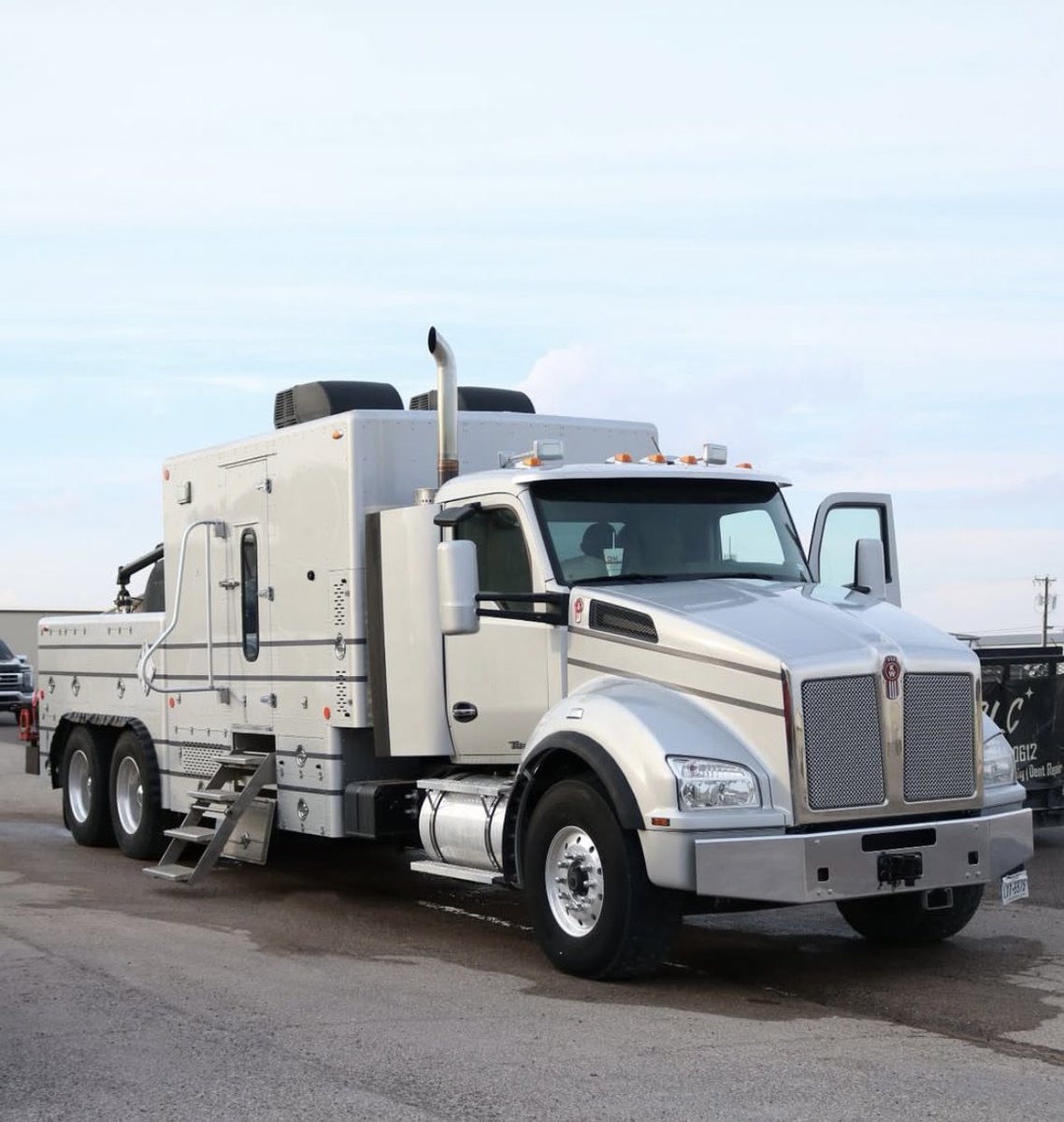 UnderdogOFS's tweet image. Please welcome our newest unit to Underdog Wireline Services #OFS