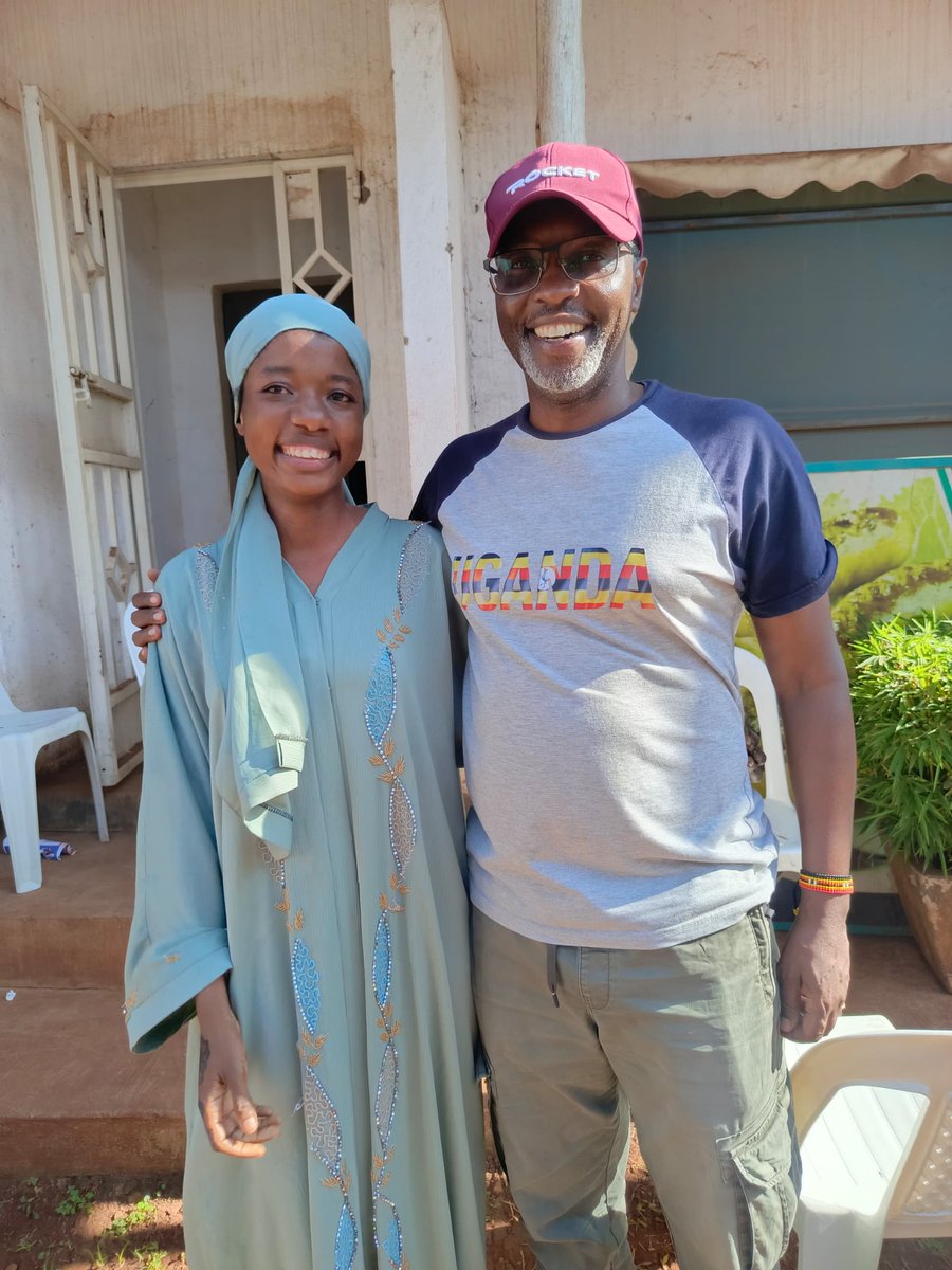Muyodi_Shakie's tweet photo. Meeting @wekesa_amos was a dream come true! I’ve always looked up to him in the tourism industry, and finally meeting him was such an exciting and surreal moment.I’m beyond thrilled and can’t wait to take part in the @RwenzoriMarathn alongside him. 
Simanyi oba leero nebaka🤣 https://t.co/ZzfkfM2zxm