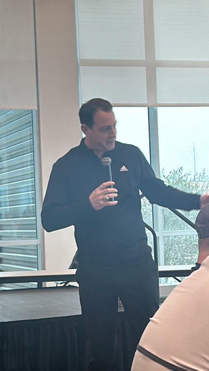 SoDak Football Coaches Association tweet media