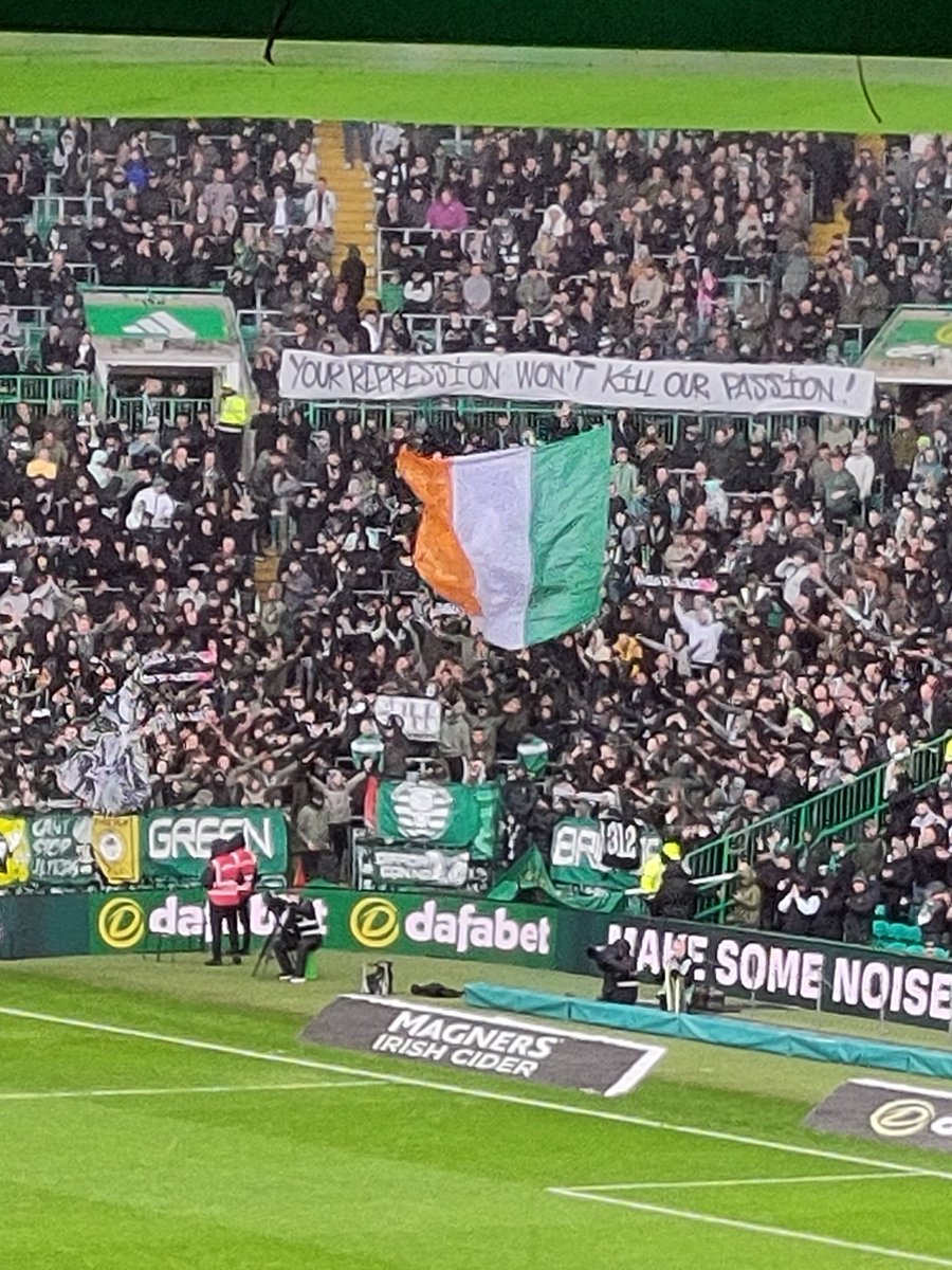 JeanFind's tweet photo. Great turnout today at London Road Police Station - clear message sent to the police that their unlawful mistreatment of fans will not be tolerated. https://t.co/wN1sxEuJvB
