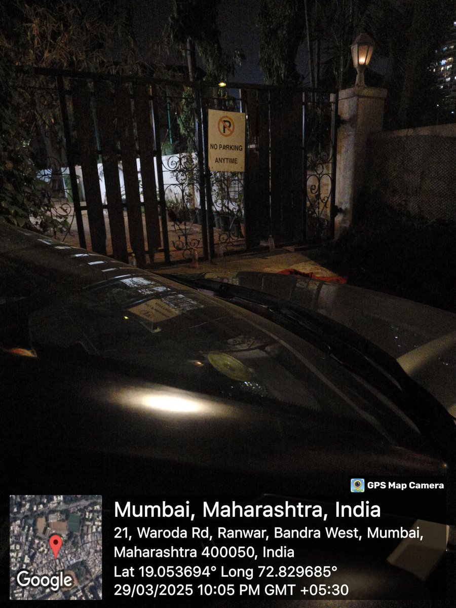 Ricper16's tweet image. CPMumbaiPolice@MNCDFbombay @MTPHereToHelp@mumbaitraffic.This car is parked in front of the gate on Waroda Road Bandra.How do building people take their cars out if they think can't drive and causing inconvenience.Kindly issue the owner of the vehicle a parking ticket