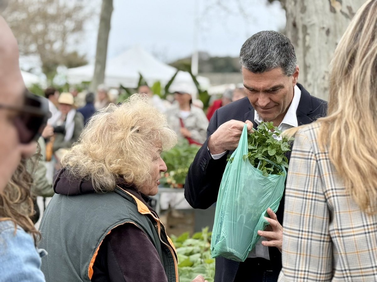 EricPAUGET1's tweet image. Un samedi à vos côtés, dans ma ville d’@antibes_jlp 🤝🏼 

Plaisir de vous rencontrer ce matin à l’occasion de la 34e édition de la fête des jardins, organisée par la Société des gens de jardins méditerranéens. Un événement qui marque le début du printemps 🌷🌾 

Cet après-midi, au…