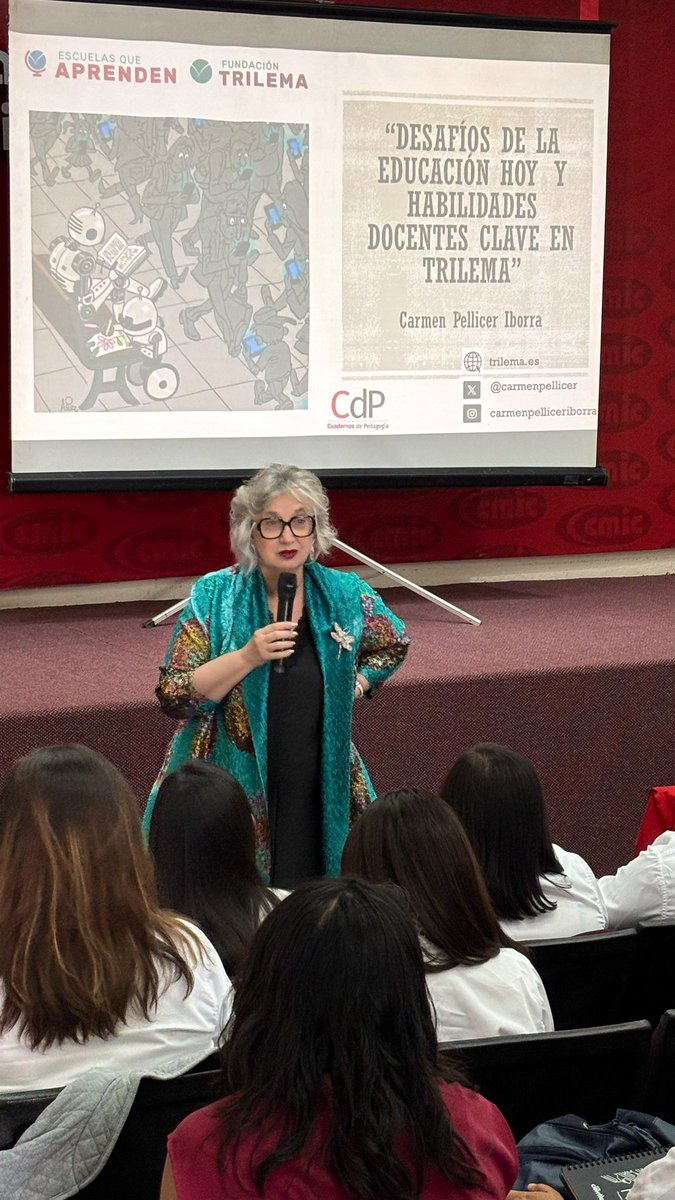 Hoy encuentro de docentes de diferentes municipios del estado de #Guanajuato #Mexico con <a href="/carmenpellicer_/">Carmen Pellicer</a> <a href="/JorgeEnriqueHM/">Jorge E. Hernández M.</a>