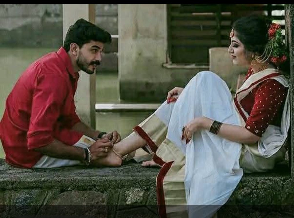 उम्र का कोई लेना देना नही होता,
जहाँ हरकतें मिलती है वहीं इश्क़ है..