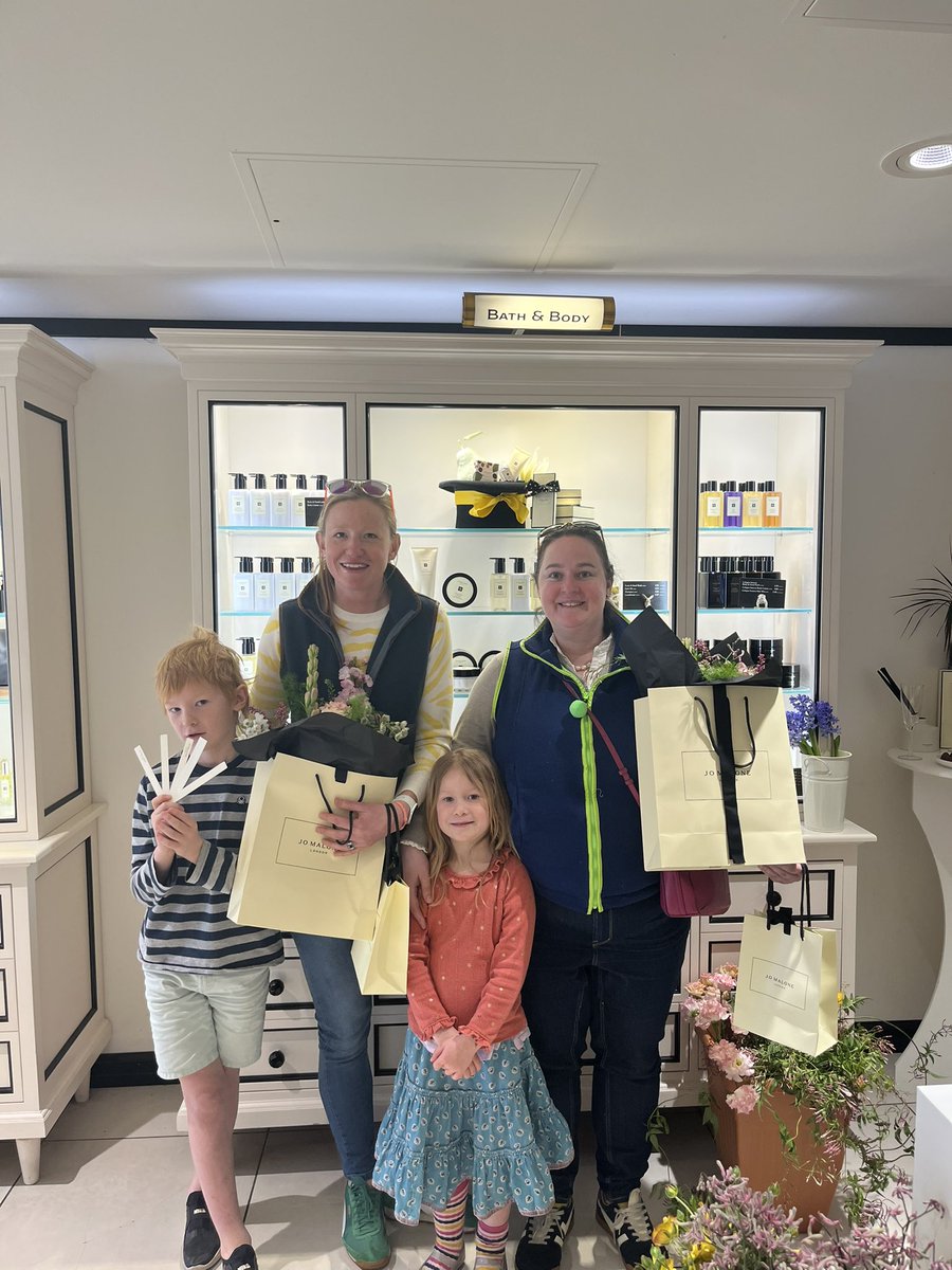 Anna Watson tweet media