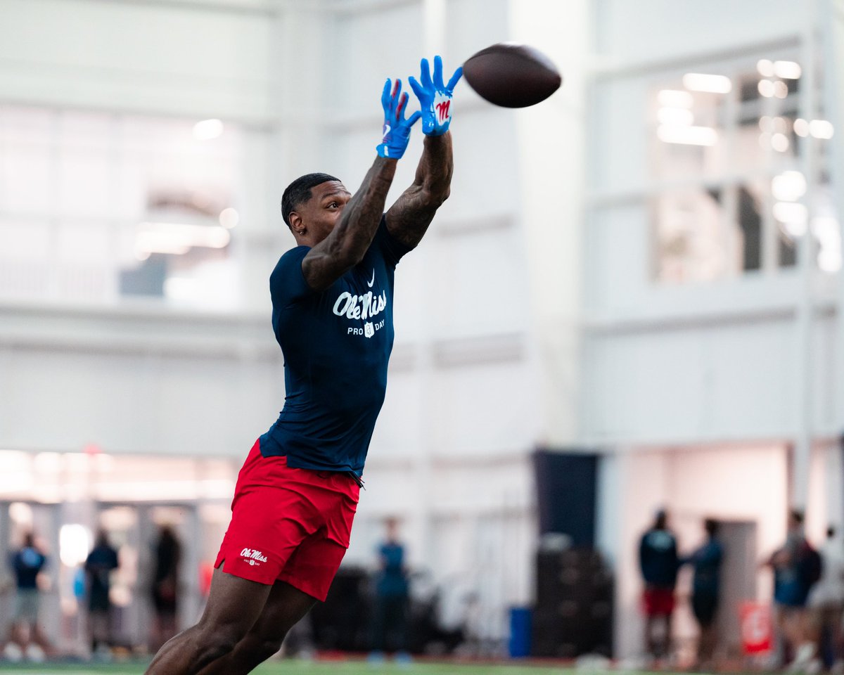 Trenayvian❄️ tweet media